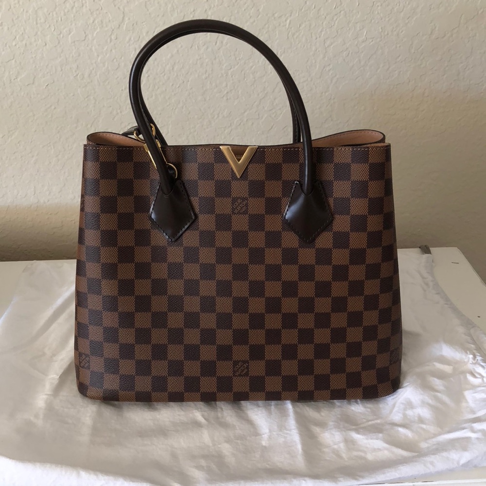 Louis vuitton handbag